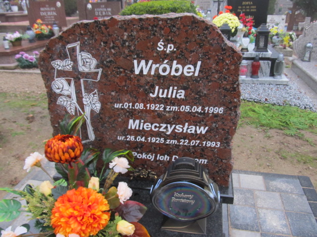 Julia Wróbel 1922 Srokowo - Grobonet - Wyszukiwarka osób pochowanych